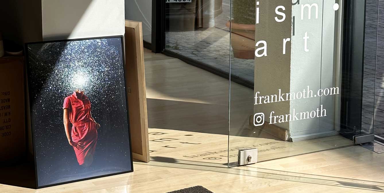 Inramat konstverk av Frank Moth